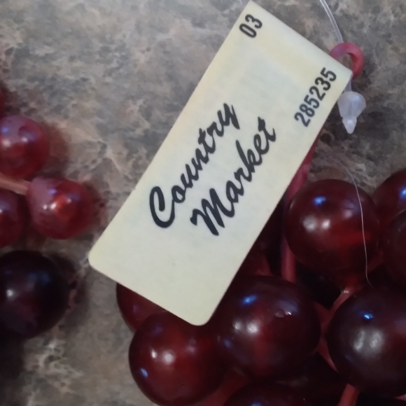 New Grapes Clusters Artificial Faux Fruit Mixed Sizes & Color 32 pc Soft Texture - Picture 16 of 16